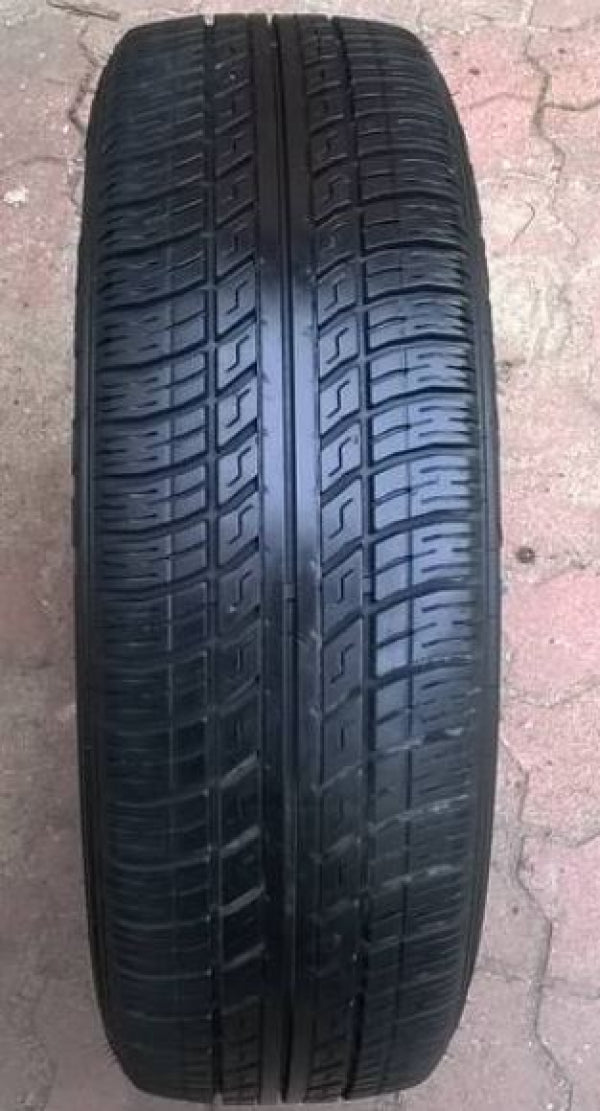 CAMAC 165/65 R14 NT65 79T